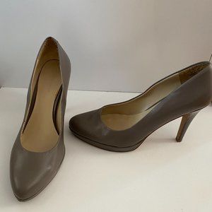 Taupe Pumps
